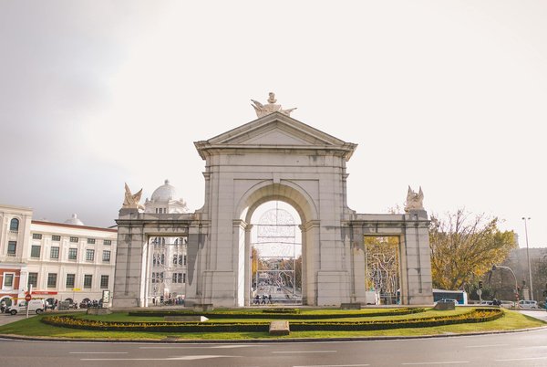 Quels sont les meilleurs conseils pour un camping en région de haute montagne en Europe?