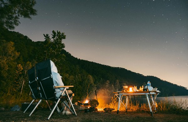 Quels sont les meilleurs endroits pour une expérience de camping sous les étoiles en Arizona?