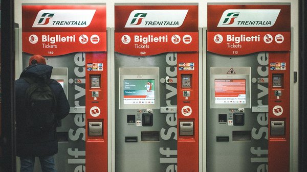 Comment préparer une croisière pour explorer les îles Galapagos avec des excursions de plongée sous-marine?